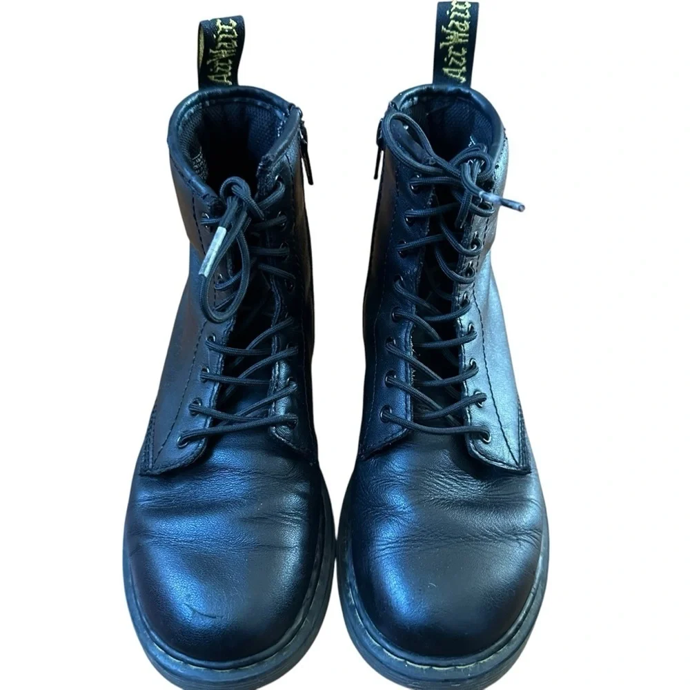 DR. MARTEN’S DELANEY BLACK LEATHER LACE UP AND ZIPPER BOOTS SIZE 3